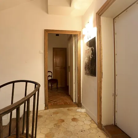 Bonne Nuit Hotel 2*